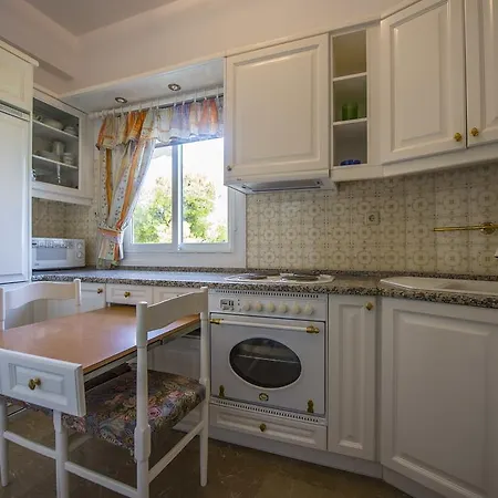 Starapartment Athens-varkiza 1 Apartmán